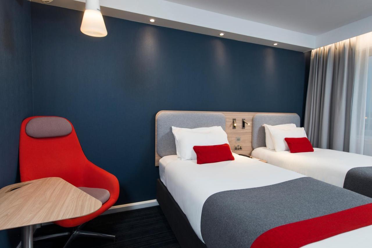 Holiday Inn Express London - Dartford By Ihg Экстерьер фото
