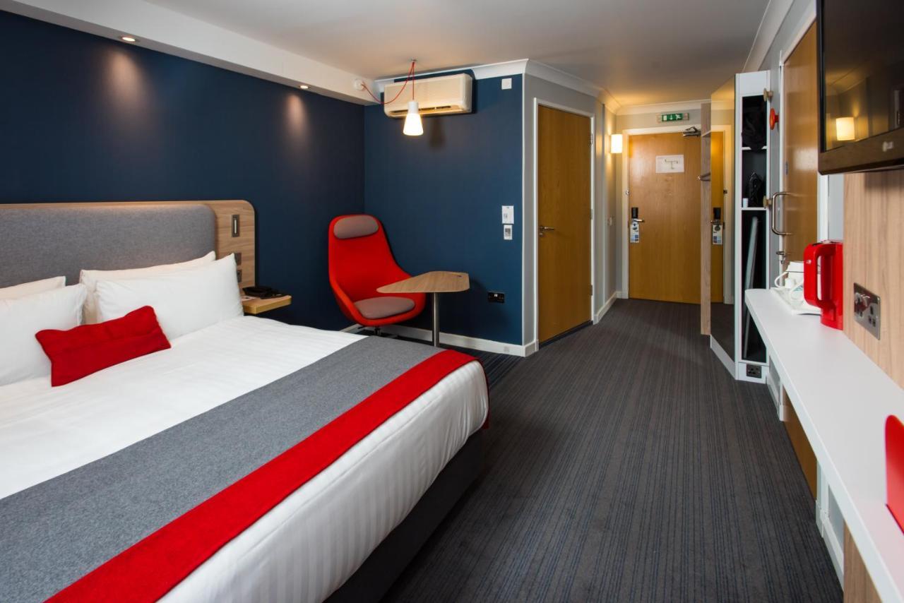 Holiday Inn Express London - Dartford By Ihg Экстерьер фото