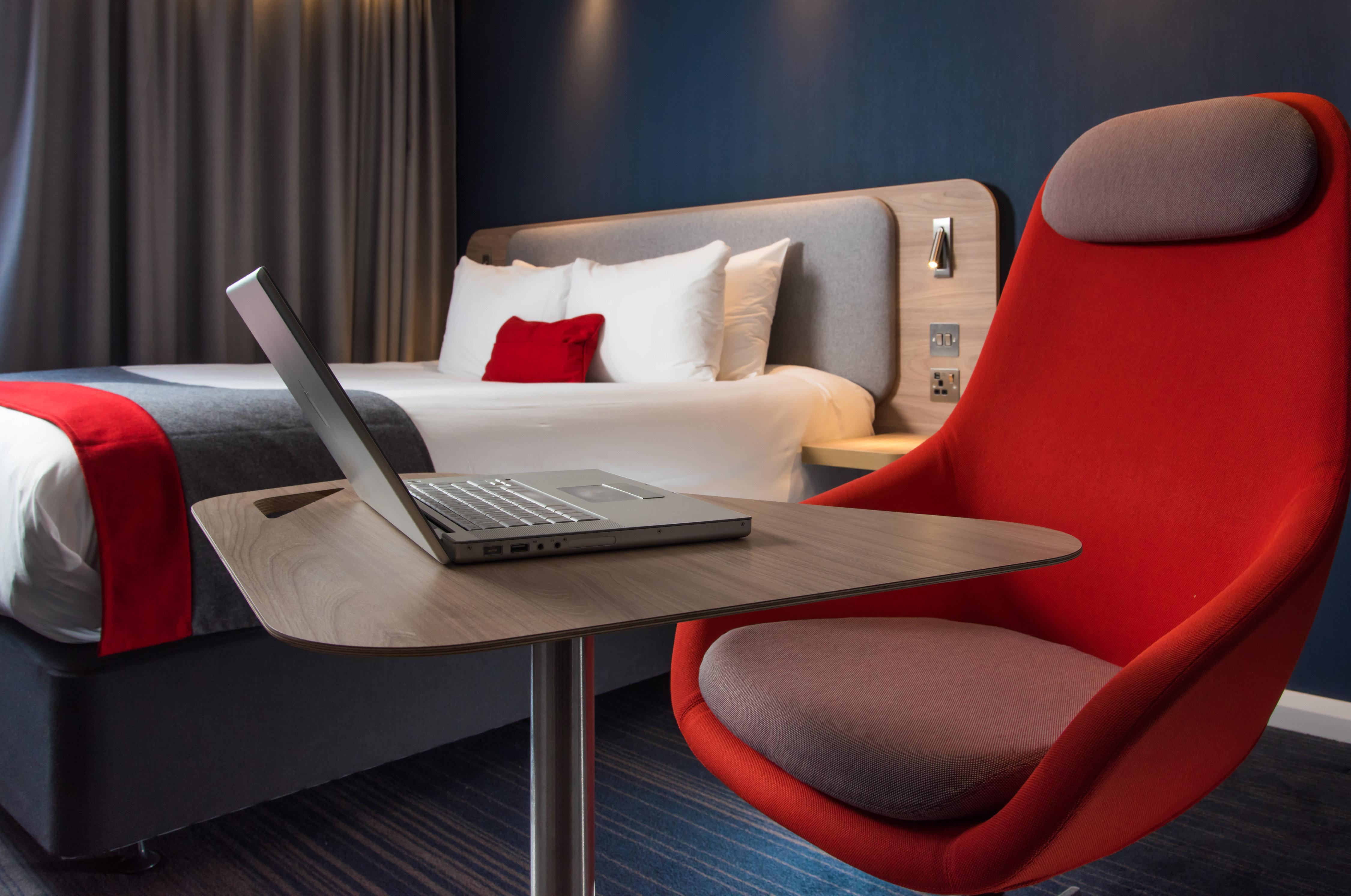 Holiday Inn Express London - Dartford By Ihg Экстерьер фото