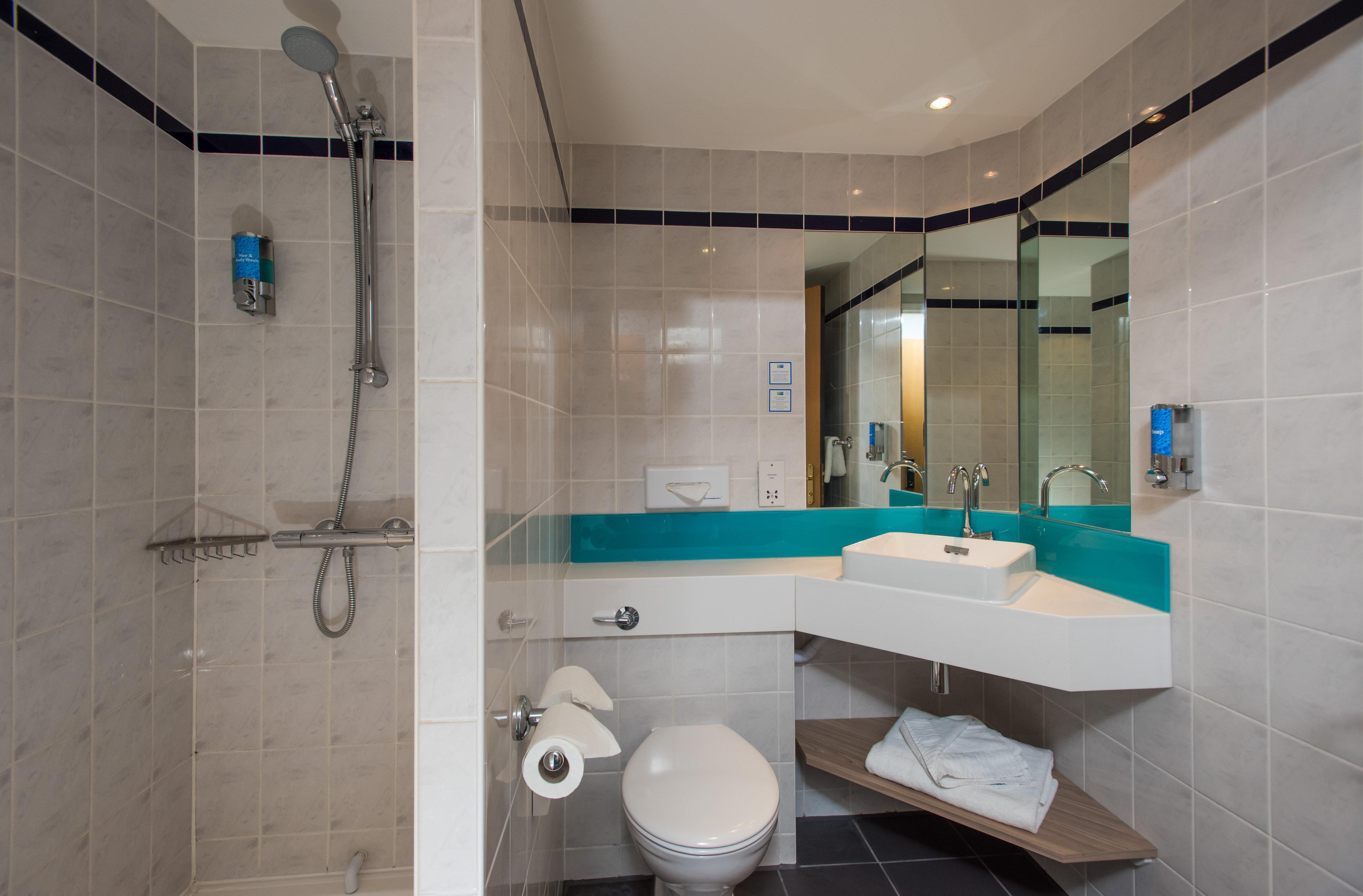 Holiday Inn Express London - Dartford By Ihg Экстерьер фото
