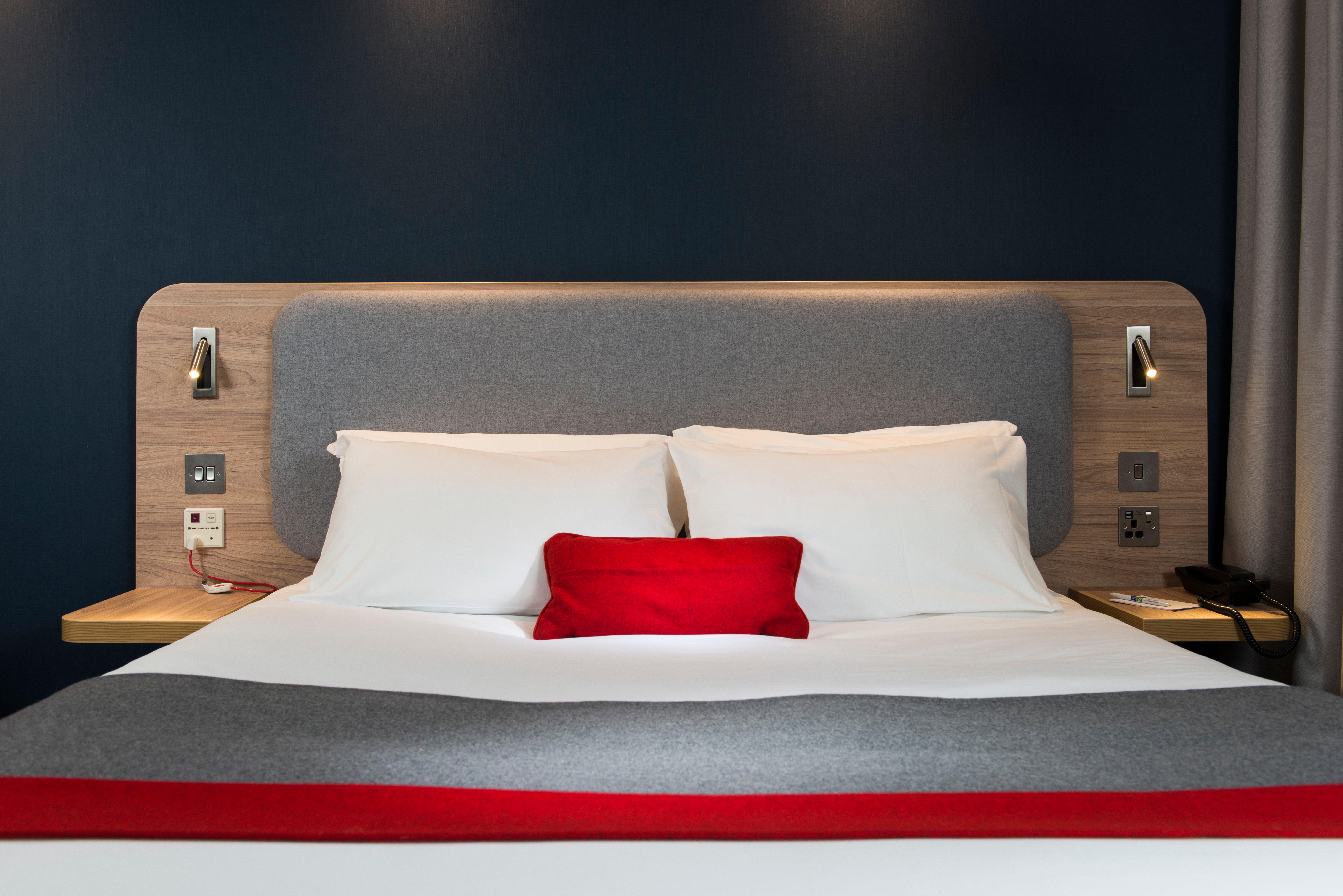 Holiday Inn Express London - Dartford By Ihg Экстерьер фото