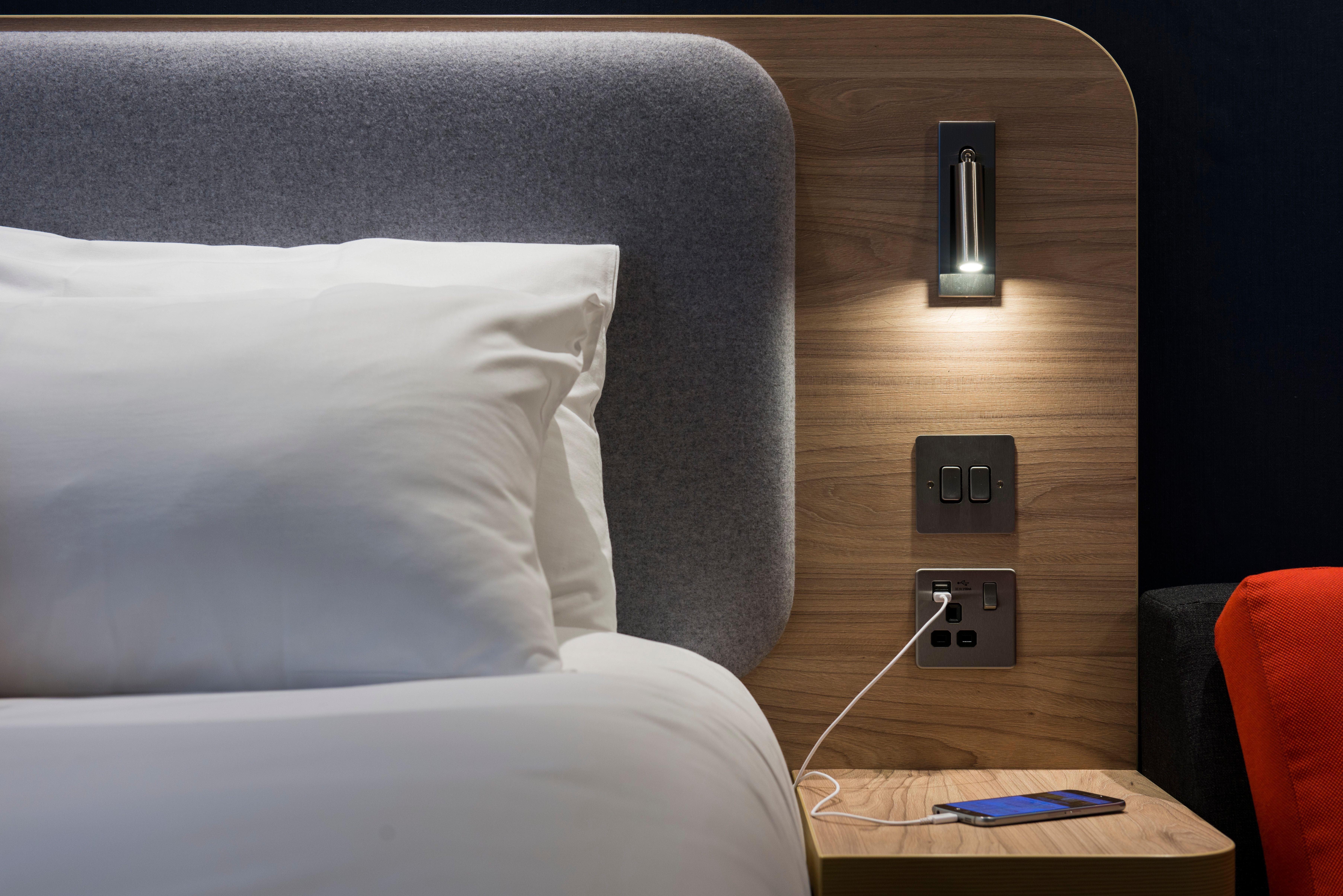 Holiday Inn Express London - Dartford By Ihg Экстерьер фото