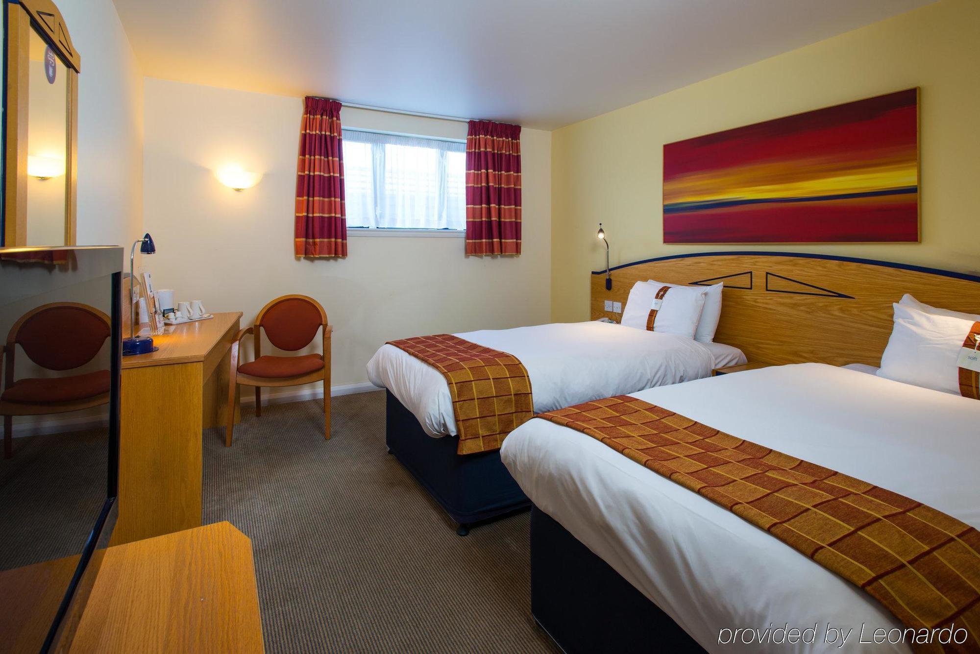 Holiday Inn Express London - Dartford By Ihg Экстерьер фото