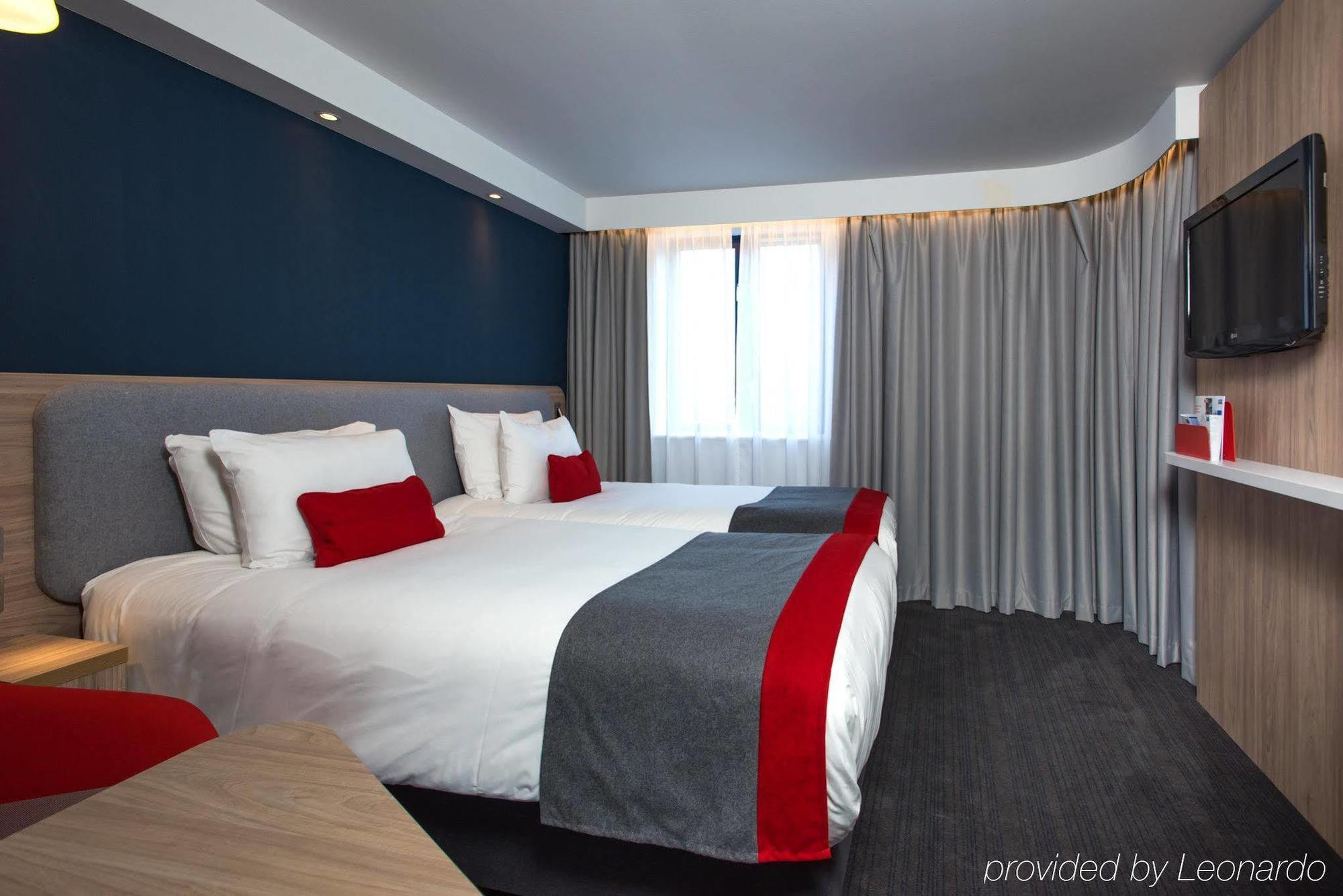Holiday Inn Express London - Dartford By Ihg Экстерьер фото