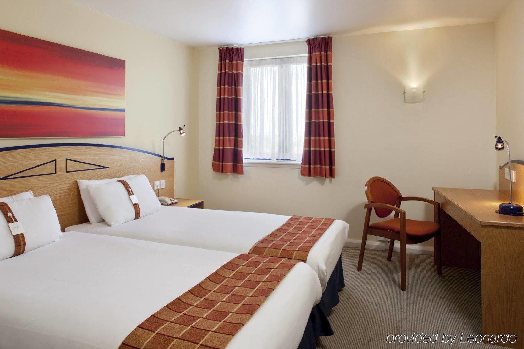 Holiday Inn Express London - Dartford By Ihg Номер фото